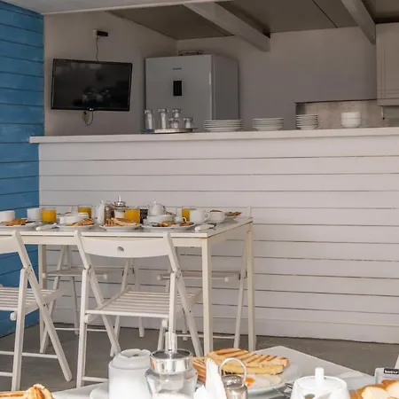 Bed & Breakfast Sagma Beach Rooms Perissa (Santorini)