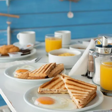 Sagma Beach Rooms Bed & Breakfast 2*