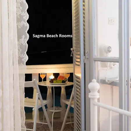 Sagma Beach Rooms Perissa (Santorini)