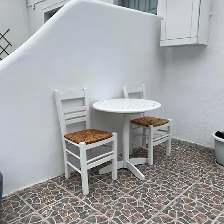Sagma Beach Rooms 2* Perissa (Santorini)