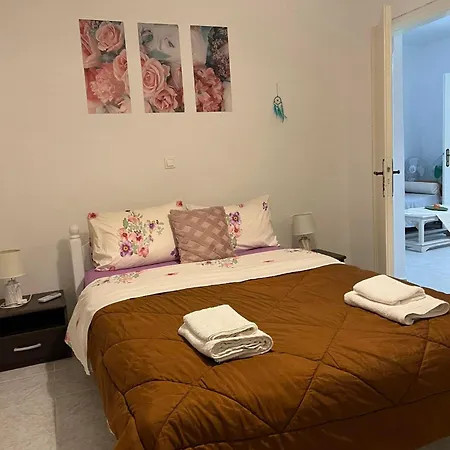 Sagma Beach Rooms Bed & Breakfast 2*