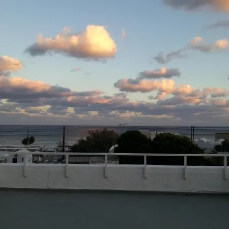 Sagma Beach Rooms Bed & Breakfast 2*