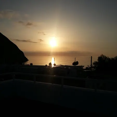 Sagma Beach Rooms Bed & Breakfast